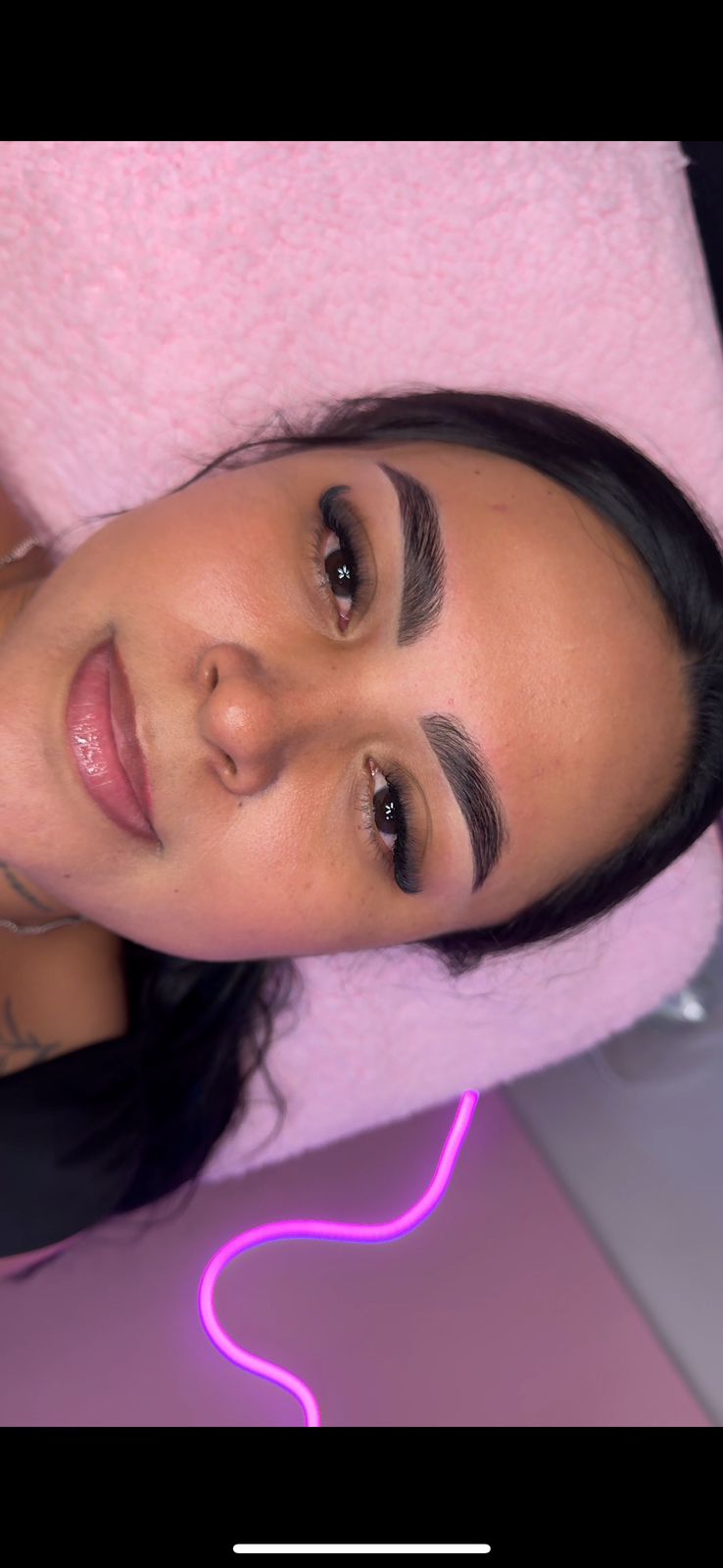 Despues microblading cejas Armenia Moritas